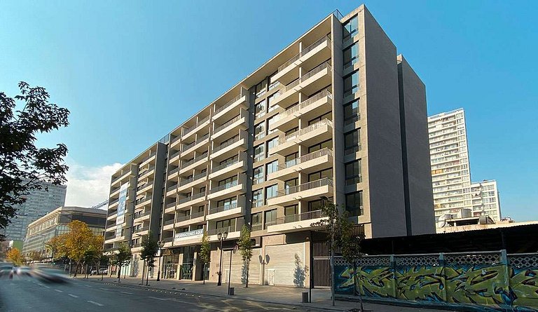 Estudio Terraza + Cama king + escritorio | 702