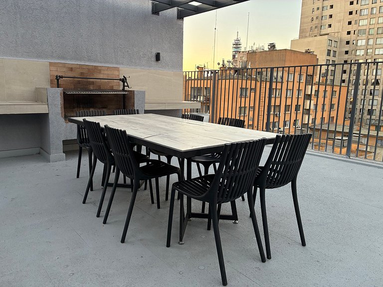 Estudio Terraza + Cama king + escritorio | 702