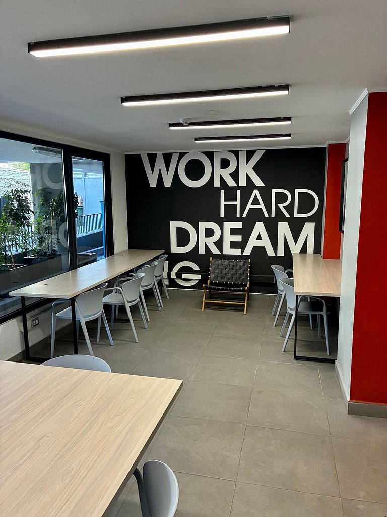 Estudio Terraza + Cama king + escritorio | 902