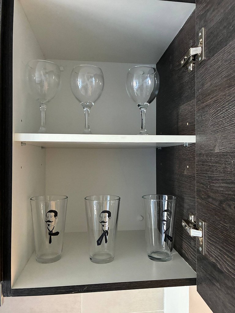 Estudio Terraza + Cama king + escritorio | 702