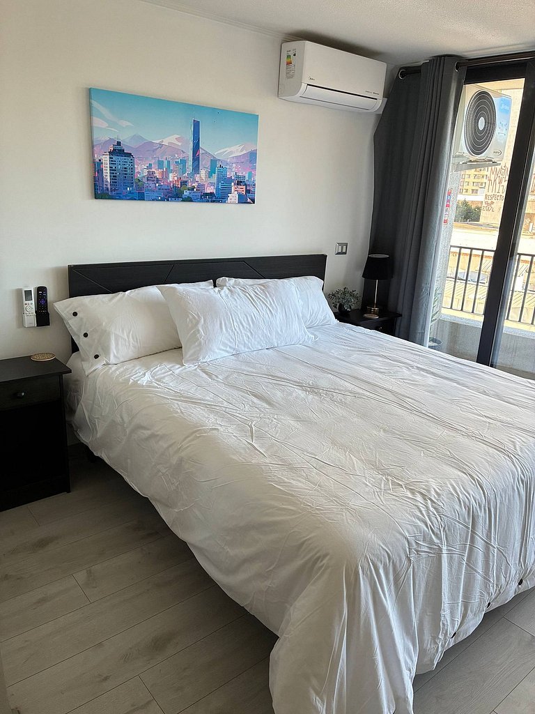 Estudio Terraza + Cama king + escritorio | 702