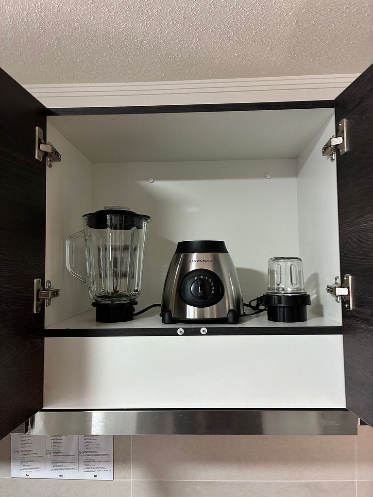 Estudio Terraza + Cama king + escritorio | 709