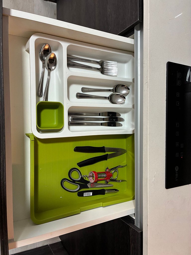 Estudio Terraza + Cama king + escritorio | 709