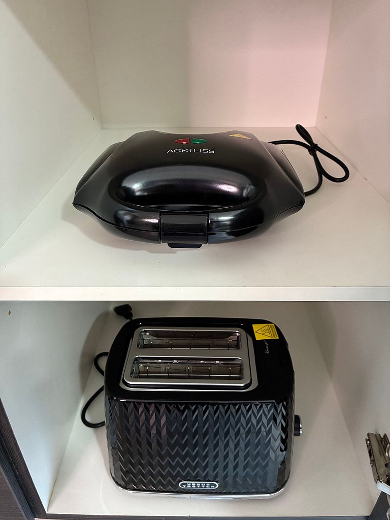 Estudio Terraza + Cama king + escritorio | 901