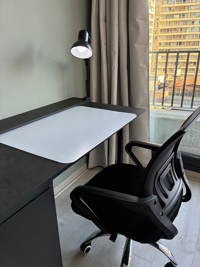 Estudio Terraza + Cama king + escritorio | 901