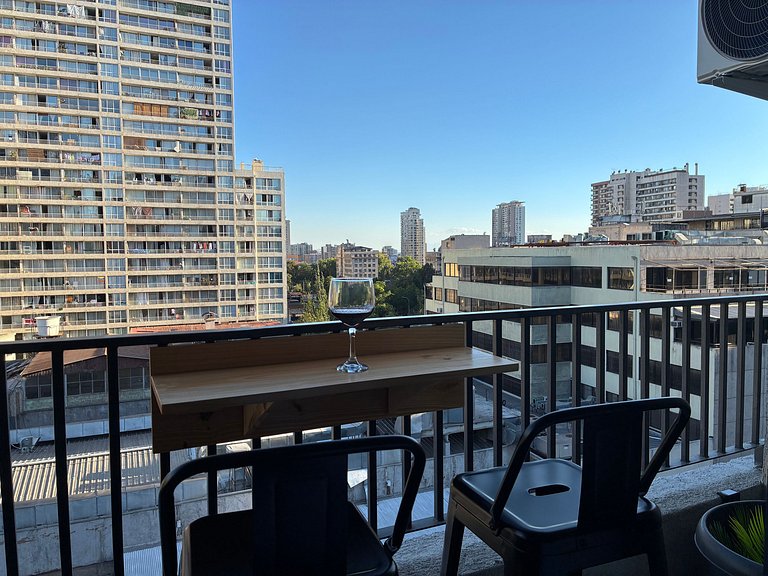 Estudio Terraza + Cama king + escritorio | 901