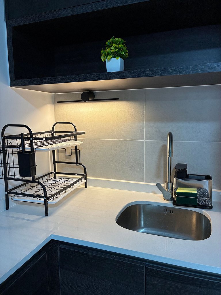 Estudio Terraza + Cama king + escritorio | 902