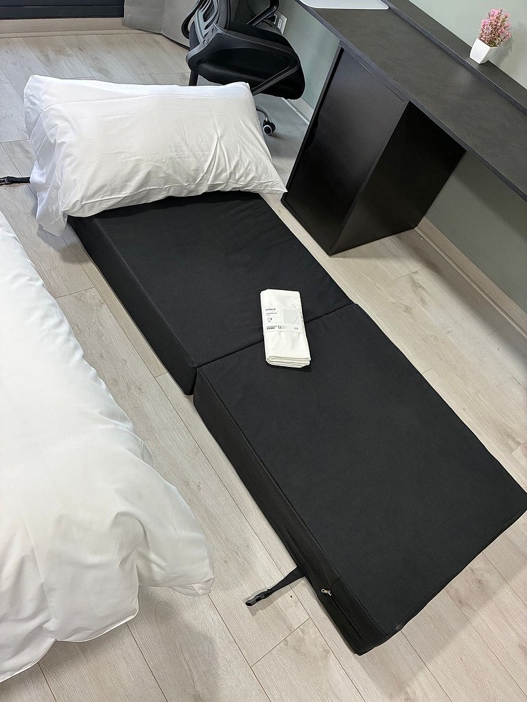 Estudio Terraza + Cama king + escritorio | 902