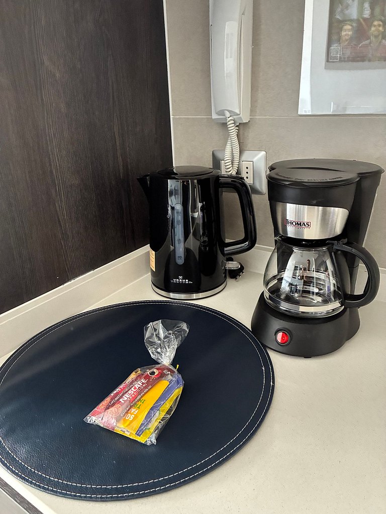 Estudio Terraza + Cama king + escritorio | 902