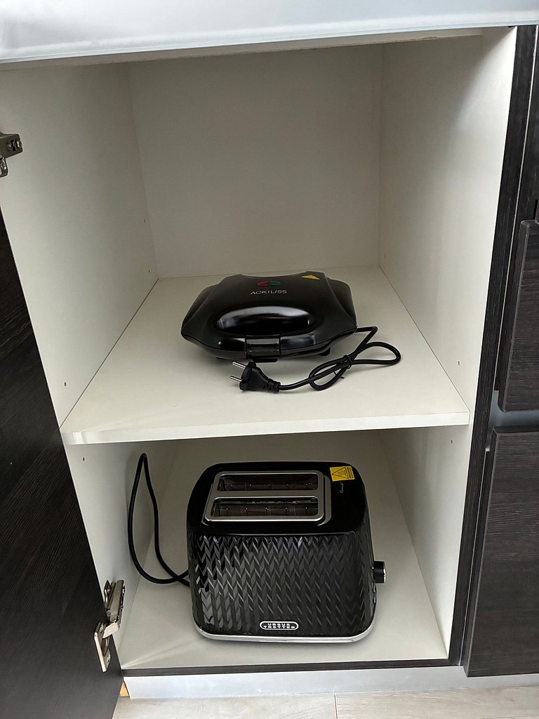 Estudio Terraza + Cama king + escritorio | 902