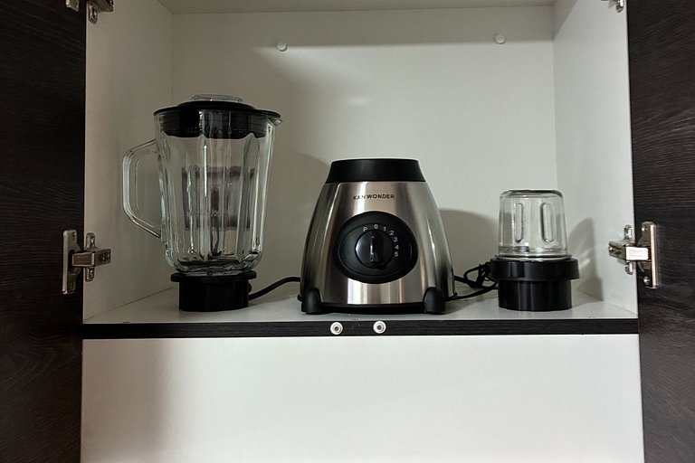 Estudio Terraza + Cama king + escritorio | 709