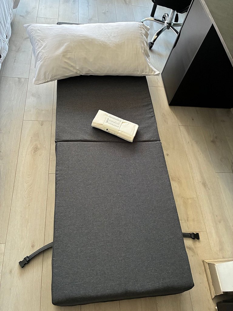 Estudio Terraza + Cama king + escritorio | 702