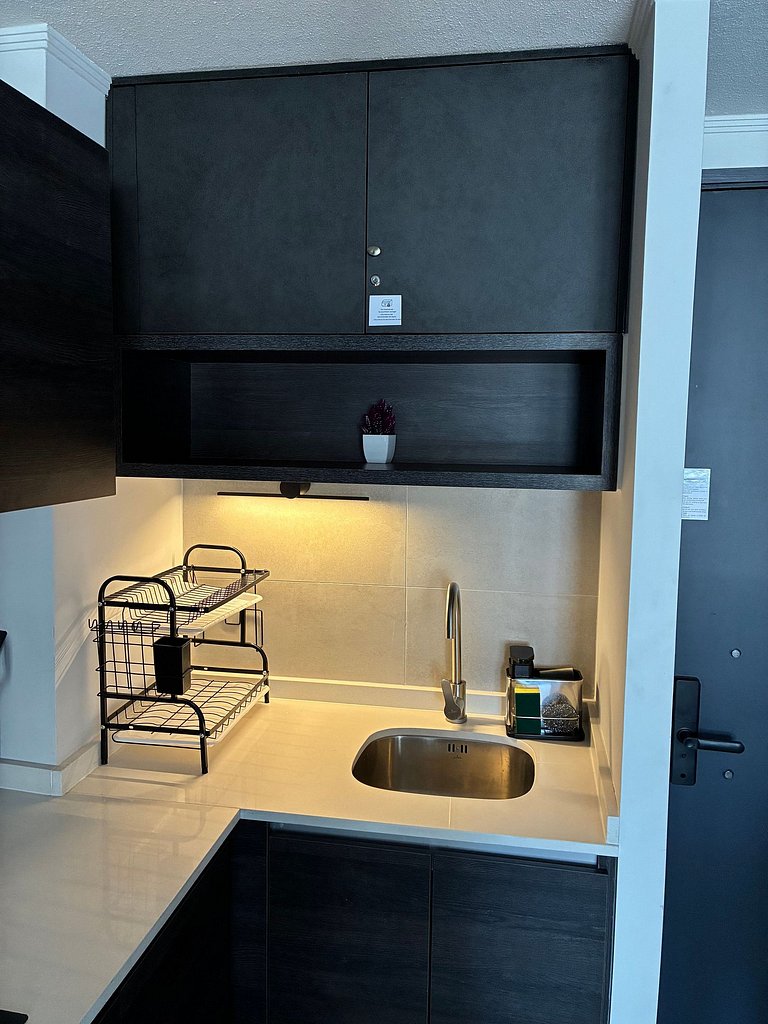 Estudio Terraza + Cama king + escritorio | 709