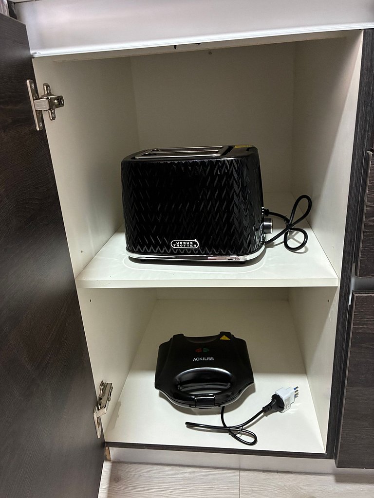 Estudio Terraza + Cama king + escritorio | 709