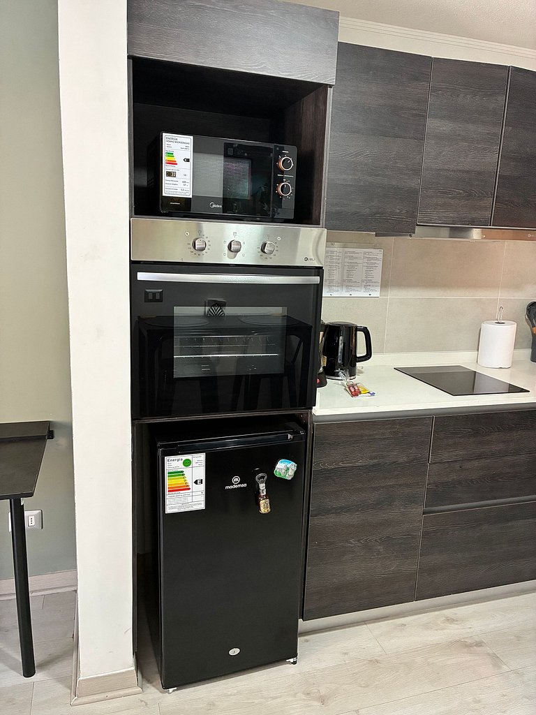 Estudio Terraza + Cama king + escritorio | 709