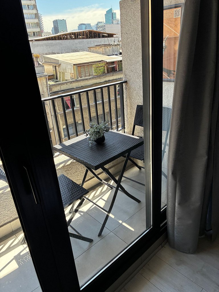 Estudio Terraza + Cama king + escritorio | 709