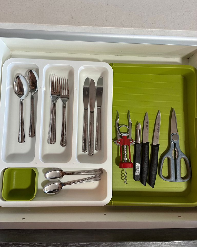 Estudio Terraza + Cama king + escritorio | 901