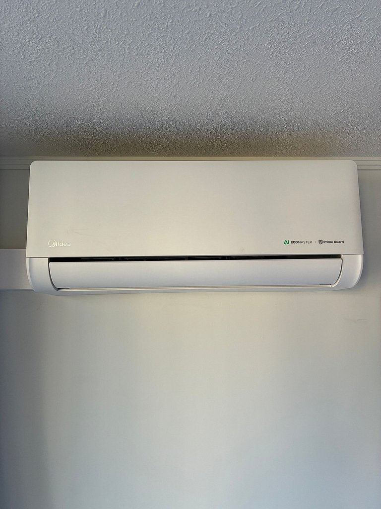 Estudio Terraza + Cama king + escritorio | 901