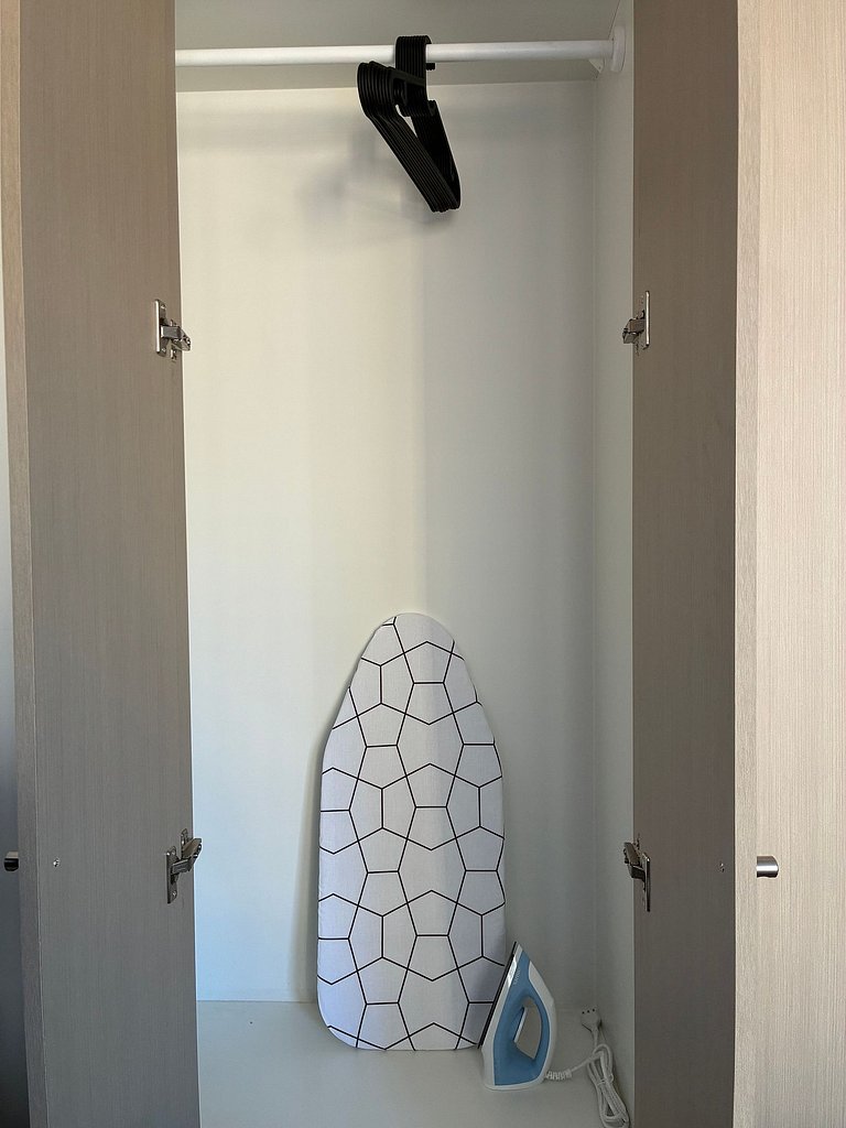 Estudio Terraza + Cama king + escritorio | 901